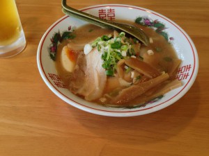 豚骨チャーシューラーメン