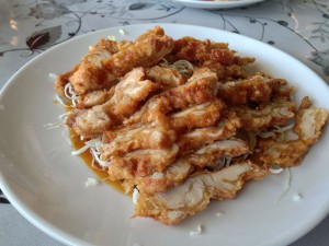 唐揚げに餡をかけた奴